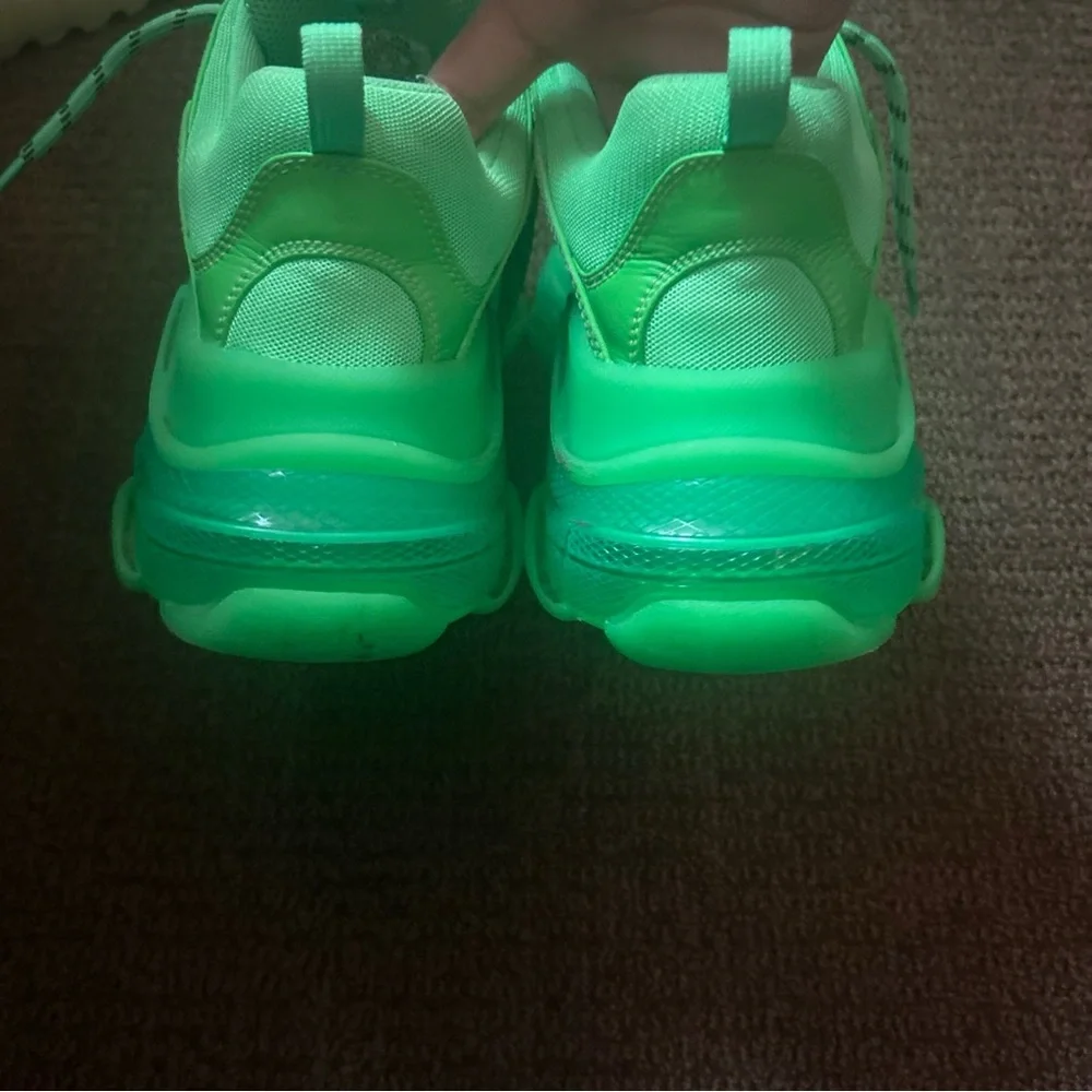 Balenciaga Tracks, slightly used, green. - Picture 5 of 10